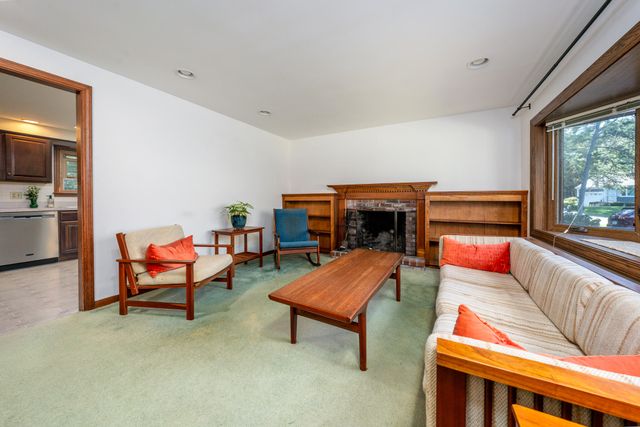 382 Mariner Circle, Cotuit, MA 02635