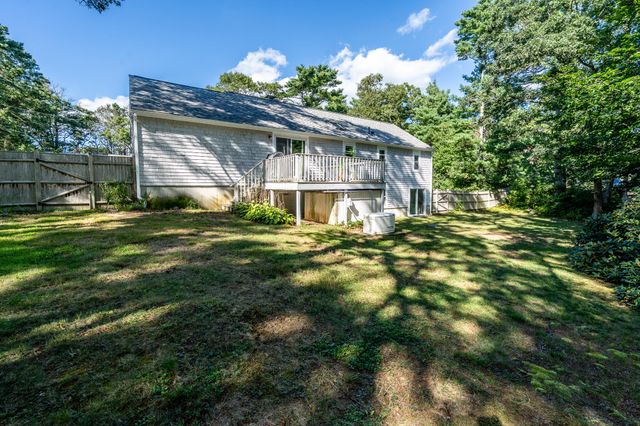 382 Mariner Circle, Cotuit, MA 02635