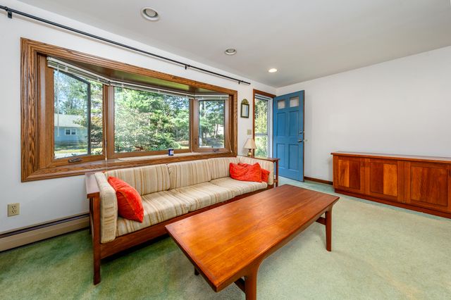 382 Mariner Circle, Cotuit, MA 02635