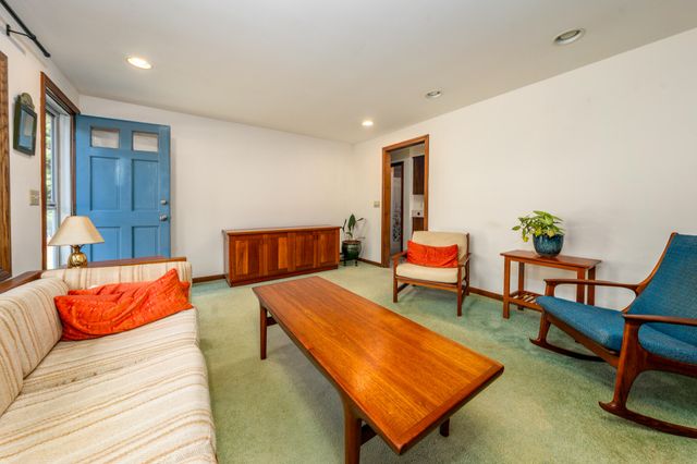 382 Mariner Circle, Cotuit, MA 02635