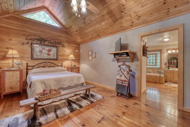 885 Tomahawk Trail, Blairsville, GA 30512