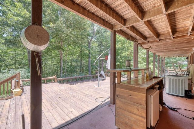 885 Tomahawk Trail, Blairsville, GA 30512
