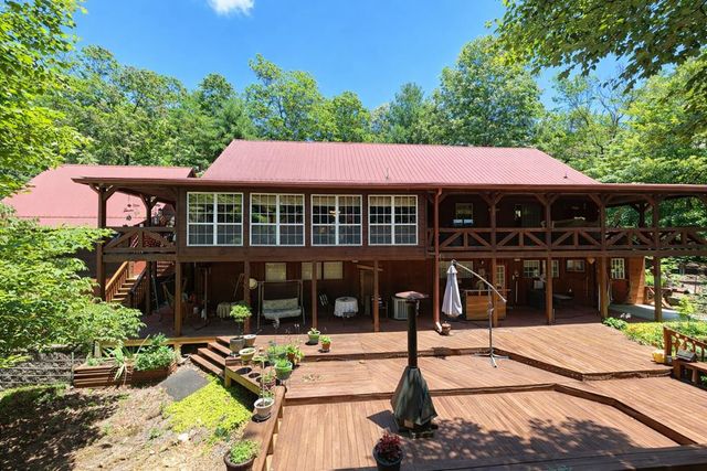 885 Tomahawk Trail, Blairsville, GA 30512