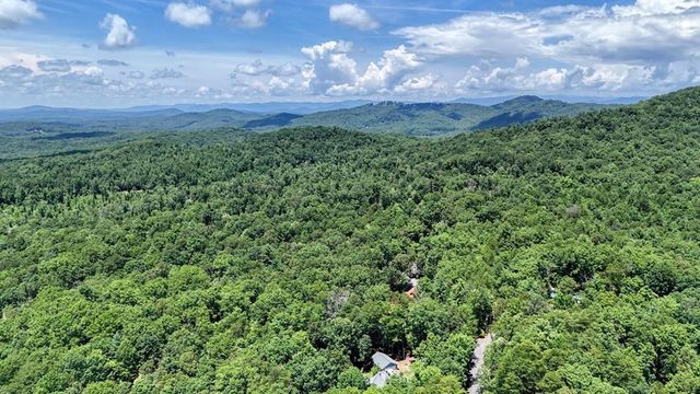 885 Tomahawk Trail, Blairsville, GA 30512