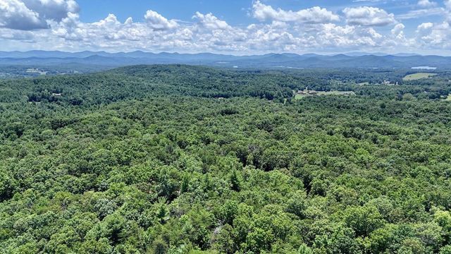 885 Tomahawk Trail, Blairsville, GA 30512