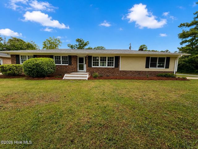 502 Clearbrook Drive, Wilmington, NC 28409