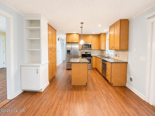 502 Clearbrook Drive, Wilmington, NC 28409
