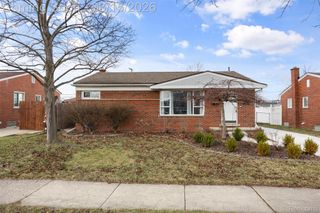 3200 Marian Drive, Trenton, MI 48183