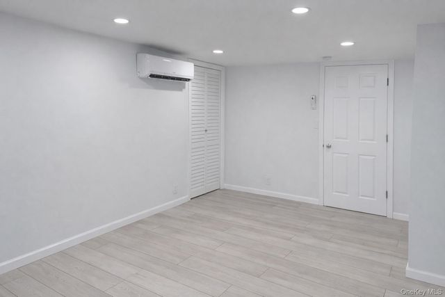 70 S Cottage Street, Valley Stream, NY 11580