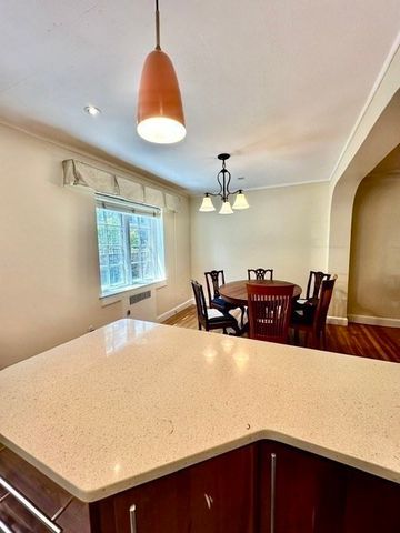 12 Still St. 15, Brookline, MA 02446