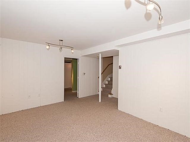 12 Still St. 15, Brookline, MA 02446