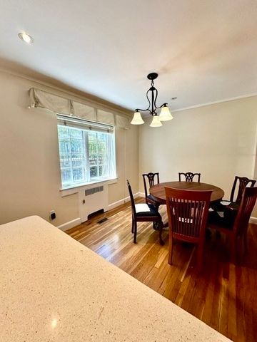 12 Still St. 15, Brookline, MA 02446