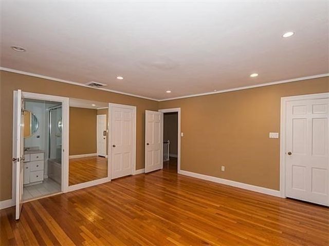 12 Still St. 15, Brookline, MA 02446