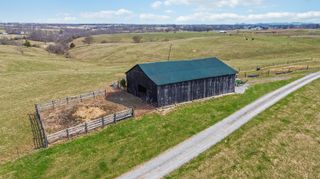 1630 Richmond Road, Berea, KY 40403