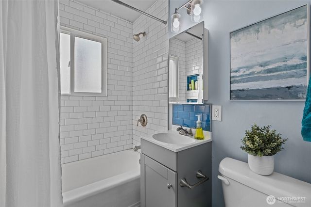 12450 1st Avenue SW, Burien, WA 98146