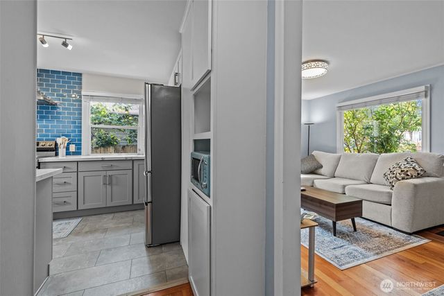 12450 1st Avenue SW, Burien, WA 98146