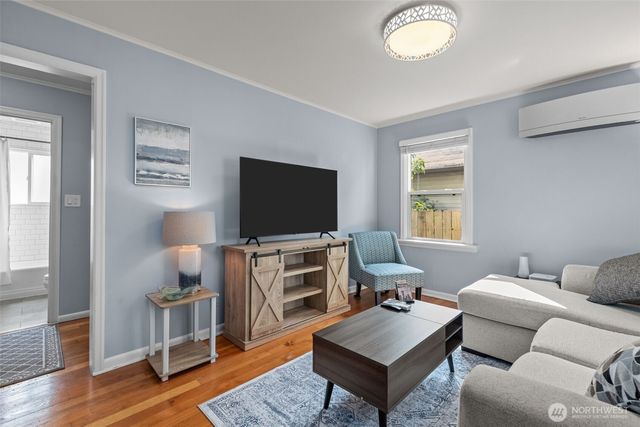12450 1st Avenue SW, Burien, WA 98146