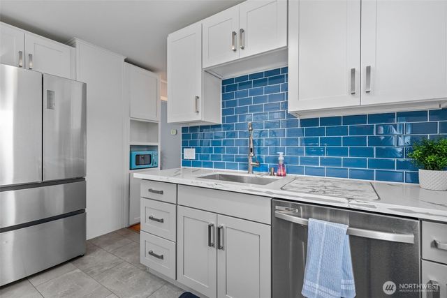 12450 1st Avenue SW, Burien, WA 98146