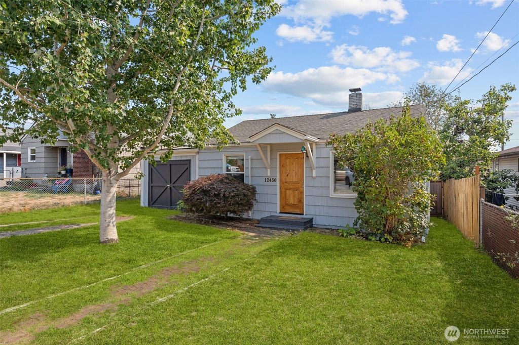 12450 1st Avenue SW, Burien, WA 98146