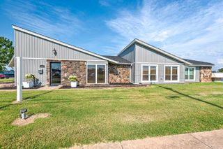 620 N 13th Street, Rogers, AR 72756