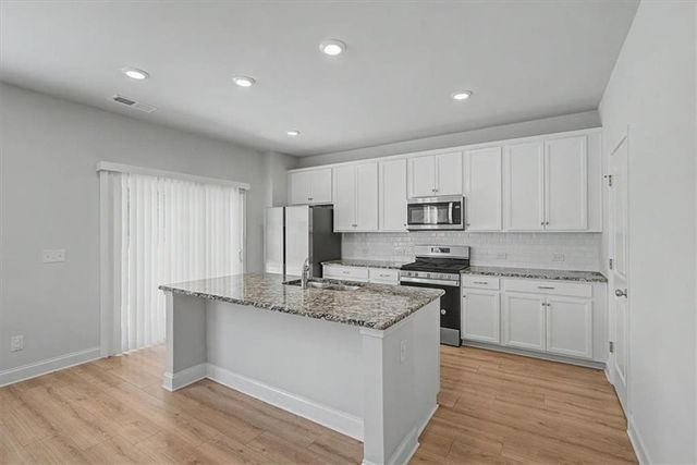 61 Dew Drop Point, Dallas, GA 30157
