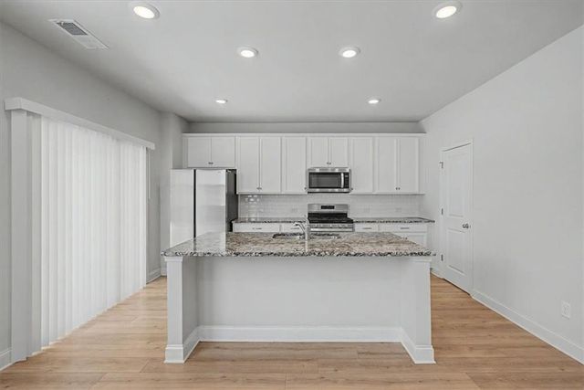 61 Dew Drop Point, Dallas, GA 30157