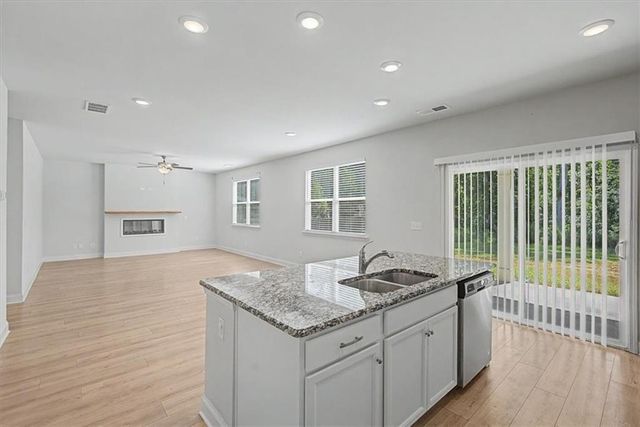 61 Dew Drop Point, Dallas, GA 30157