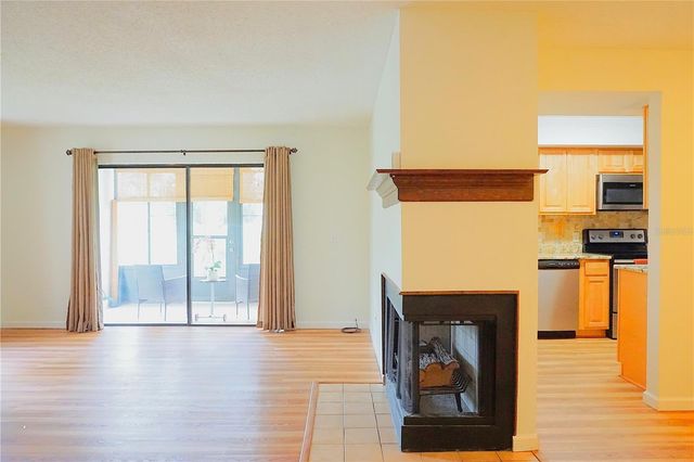 13152 VILLAGE CHASE CIRCLE 1, Tampa, FL 33618