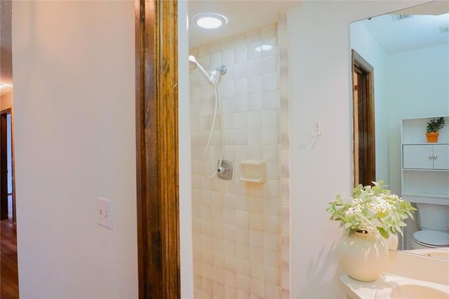 13152 VILLAGE CHASE CIRCLE 1, Tampa, FL 33618