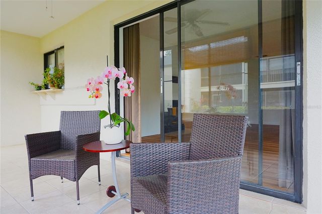 13152 VILLAGE CHASE CIRCLE 1, Tampa, FL 33618