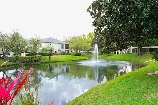 13152 VILLAGE CHASE CIRCLE 1, Tampa, FL 33618