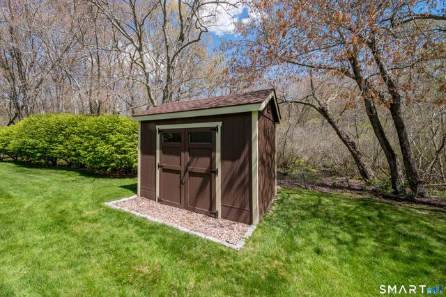 45 Falls River Drive, Essex, CT 06442