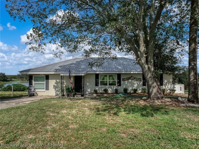 826 N Fox Lake Road, Avon Park, FL 33825