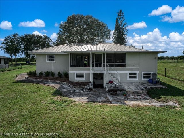 826 N Fox Lake Road, Avon Park, FL 33825
