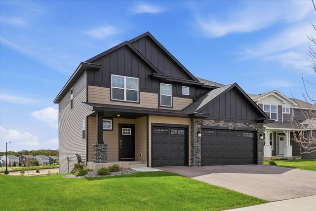 8813 Periwinkle Boulevard, Woodbury, MN 55129