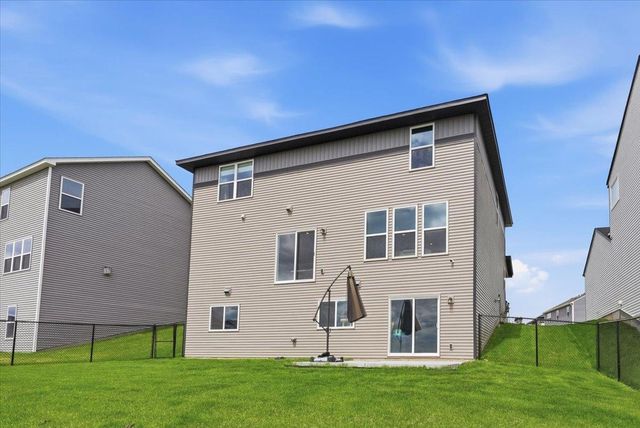 8813 Periwinkle Boulevard, Woodbury, MN 55129