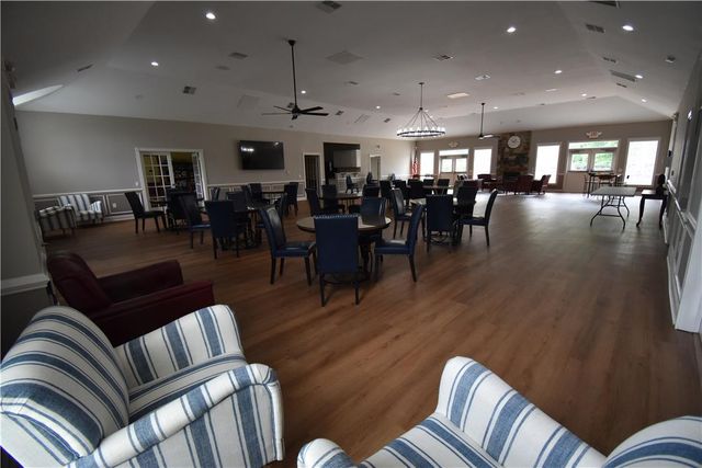 40 Glenmoor Circle North, Palmer Twp, PA 18045