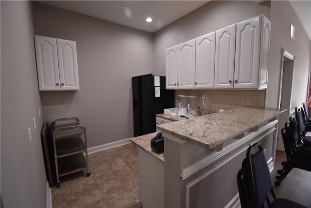 40 Glenmoor Circle North, Palmer Twp, PA 18045