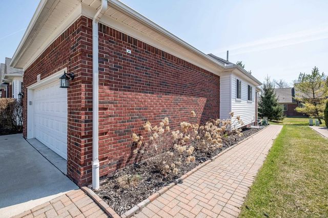3548 Pointe Drive, Sterling Heights, MI 48314
