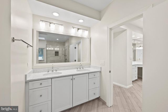 9809 TIBRON CT, Potomac, MD 20854