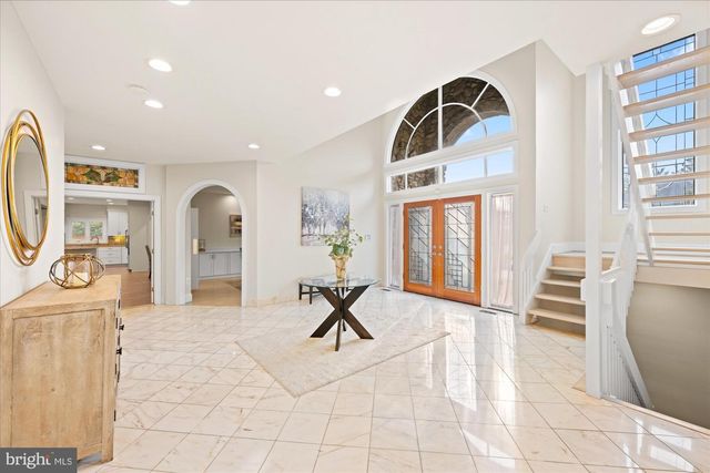 9809 TIBRON CT, Potomac, MD 20854