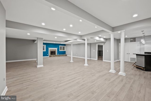 9809 TIBRON CT, Potomac, MD 20854