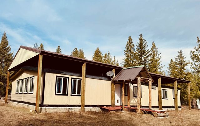 40502 N Running Deer Ln, Deer Park, WA 99006