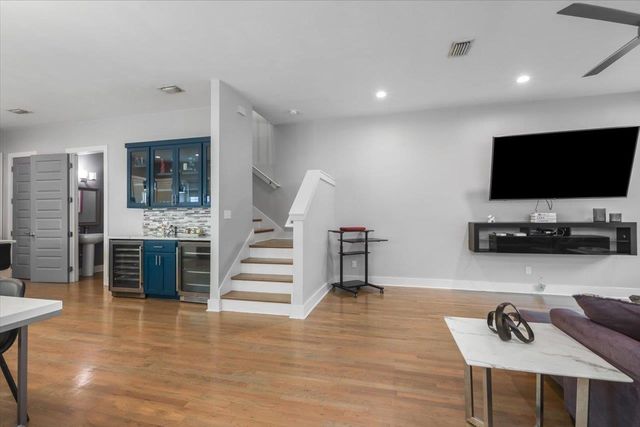 1256 N Bronough Street, Tallahassee, FL 32303