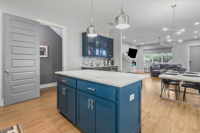 1256 N Bronough Street, Tallahassee, FL 32303