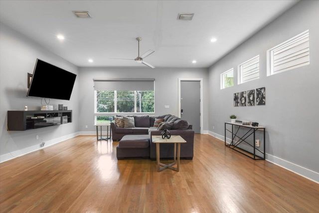 1256 N Bronough Street, Tallahassee, FL 32303