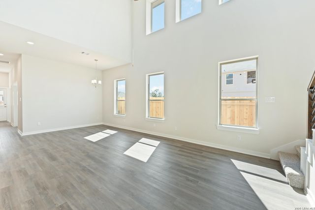 235 Ashley Loop, San Antonio, TX 78253