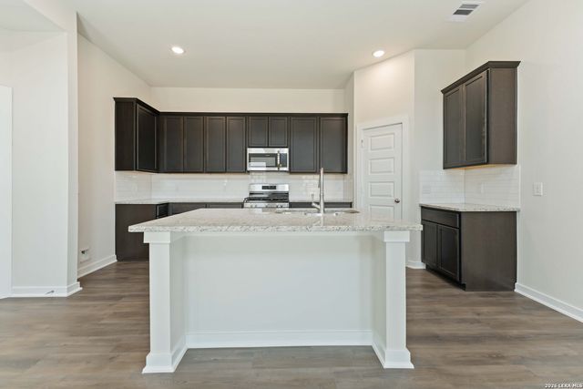 235 Ashley Loop, San Antonio, TX 78253