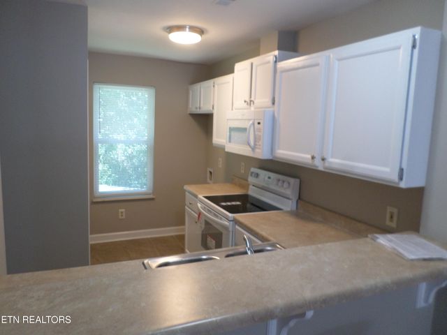 682 Shadywood Lane, Knoxville, TN 37923