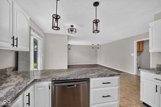 203 Keller Drive, Greenfield, IN 46140